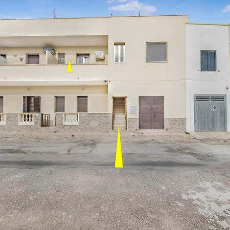 Appartamento Climatizzato In Pieno Centro Torre San Giovanni Ugento Esterno foto